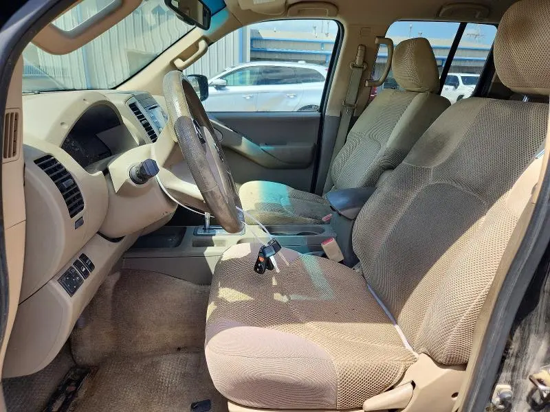 2013 NISSAN FRONTIER S  