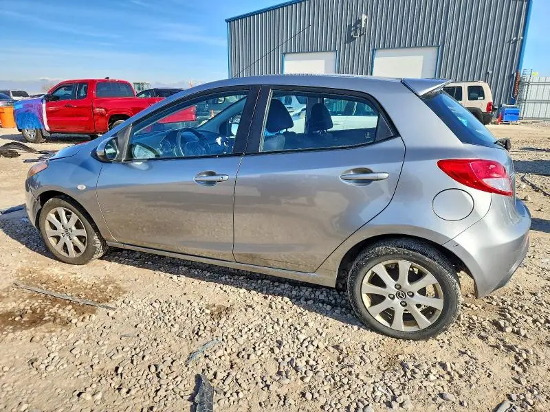2013 MAZDA MAZDA2   