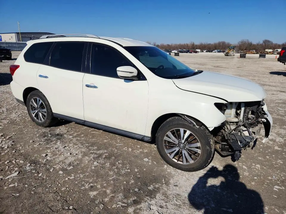 2017 NISSAN PATHFINDER SV  