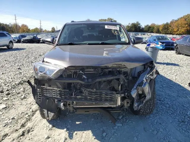 2022 TOYOTA 4RUNNER SR5  