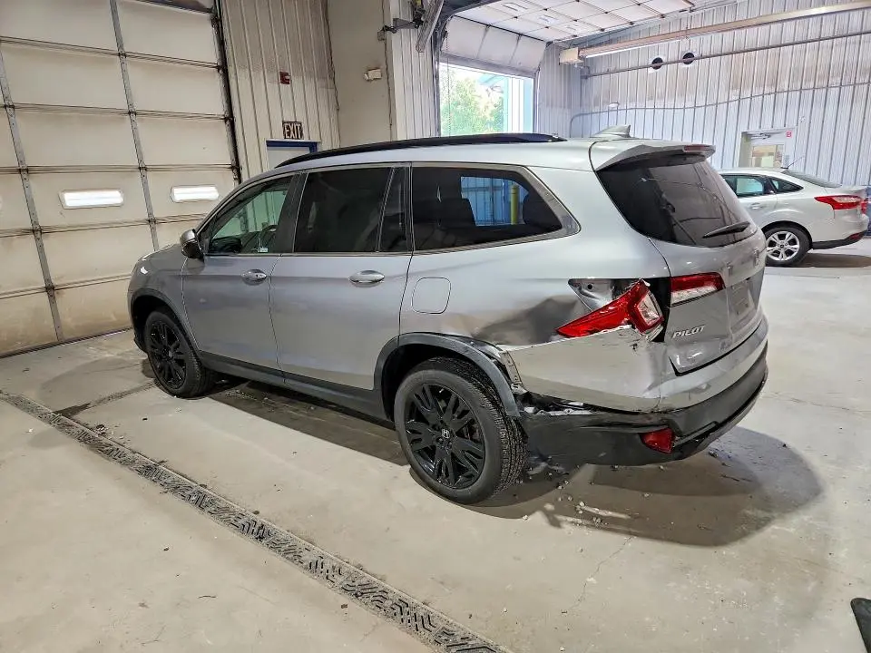 2022 HONDA PILOT SE  