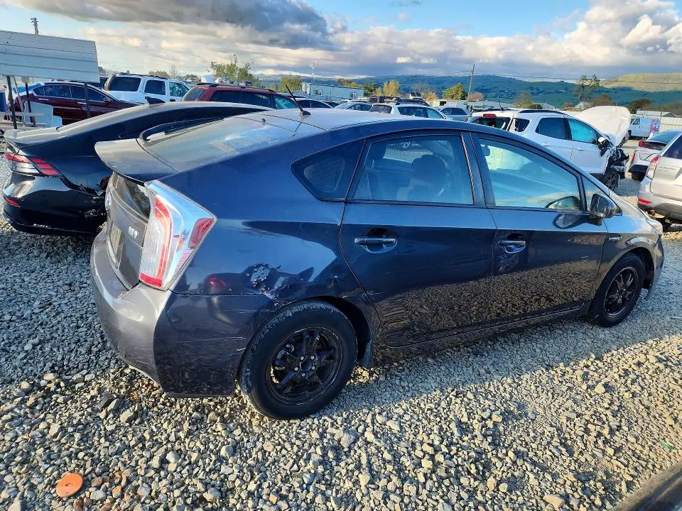 2015 TOYOTA PRIUS TWO  