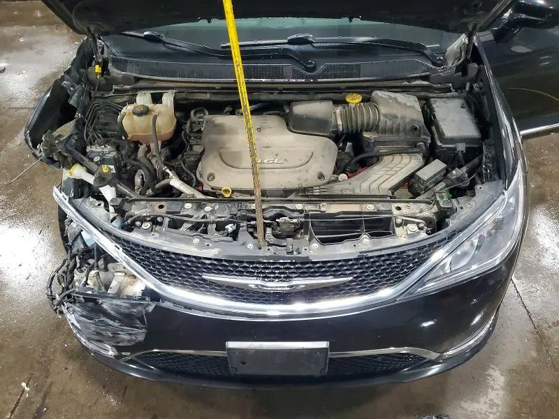 2017 CHRYSLER PACIFICA TOURING L PLUS  