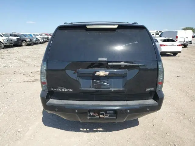 2011 CHEVROLET SUBURBAN K1500 LT  