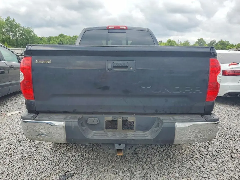 2018 TOYOTA TUNDRA SR5  