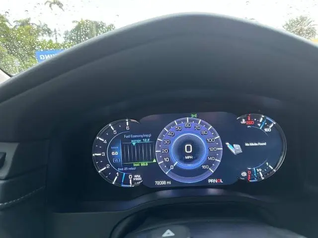 2020 CADILLAC ESCALADE LUXURY  