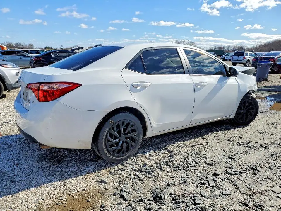 2018 TOYOTA COROLLA LE  