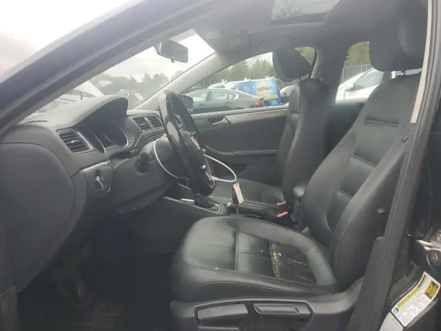 2017 VOLKSWAGEN JETTA SE  