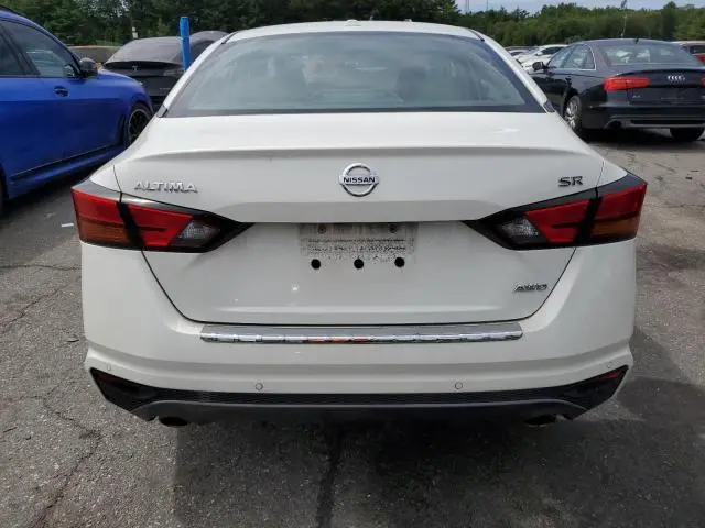 2021 NISSAN ALTIMA SR  