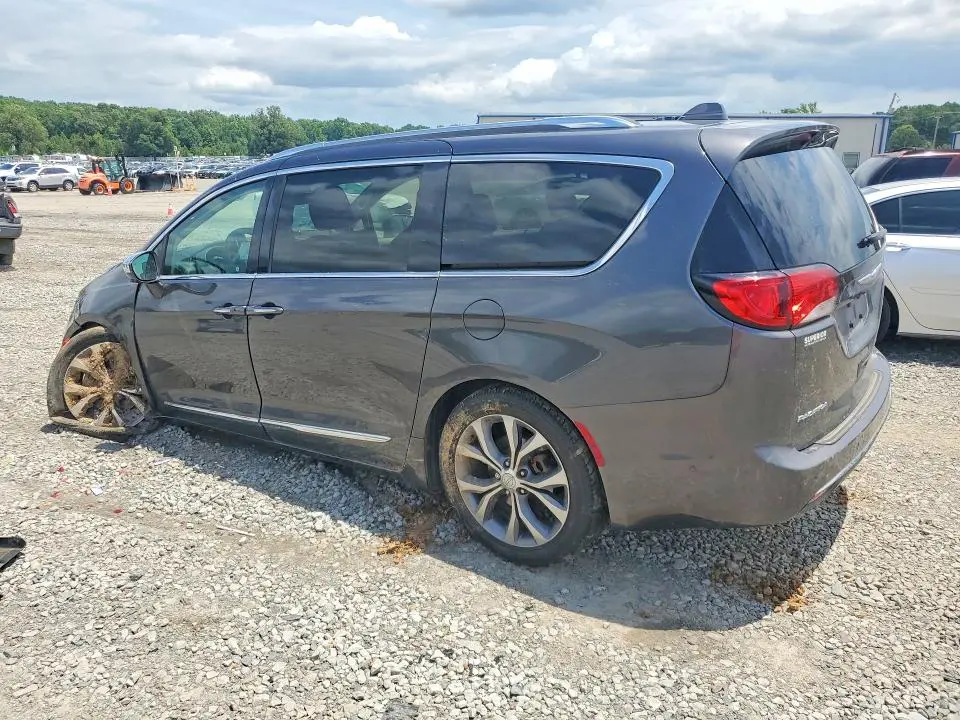 2019 CHRYSLER PACIFICA LIMITED  