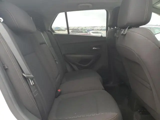 2022 CHEVROLET TRAX LS  