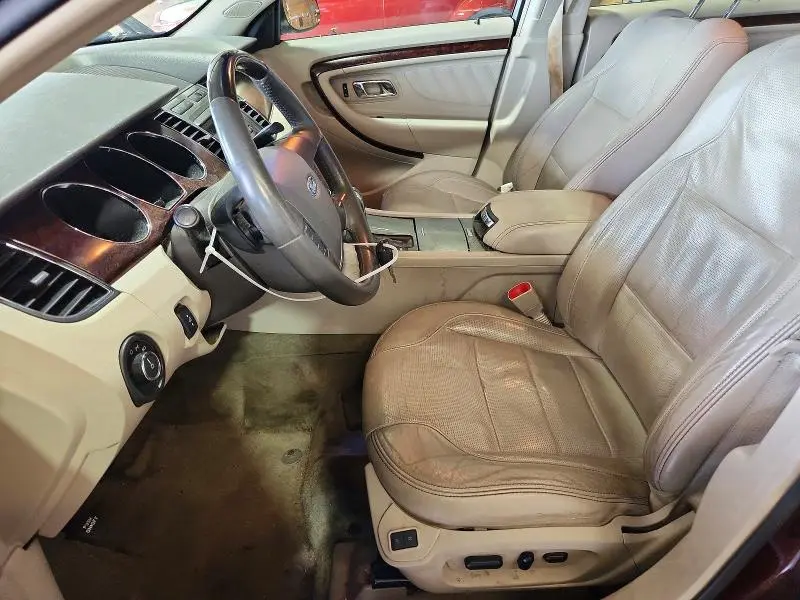 2011 FORD TAURUS LIMITED  