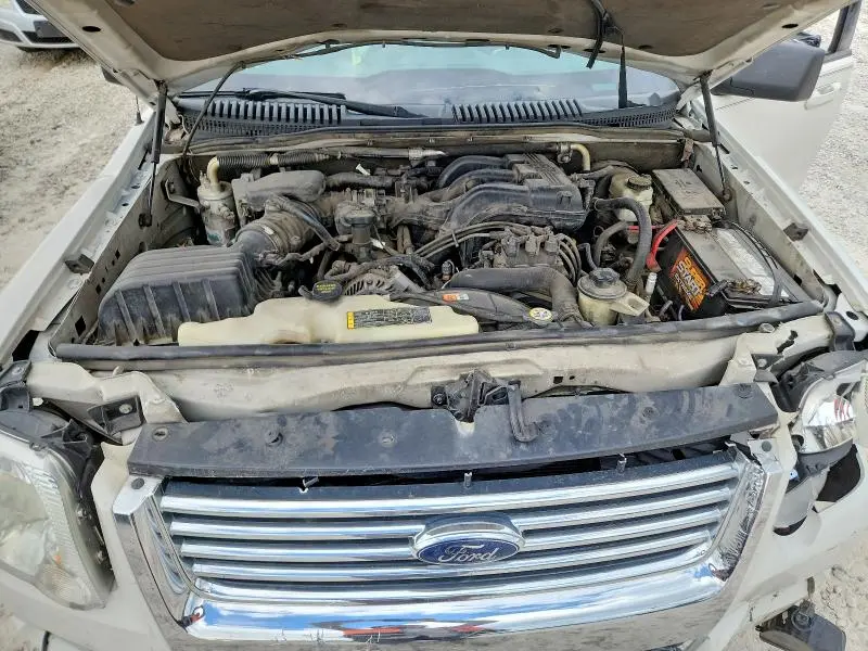 2010 FORD EXPLORER XLT  