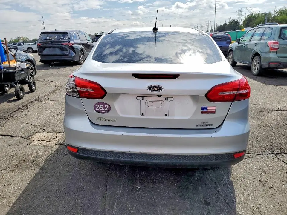 2016 FORD FOCUS SE  
