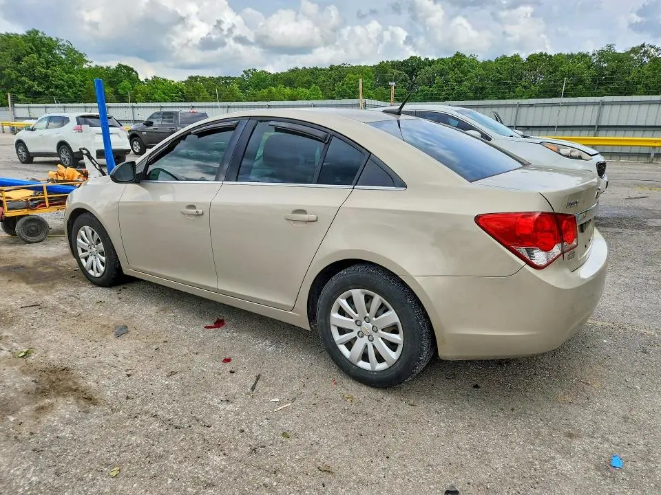 2012 CHEVROLET CRUZE LS  