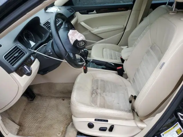 2015 VOLKSWAGEN PASSAT SEL