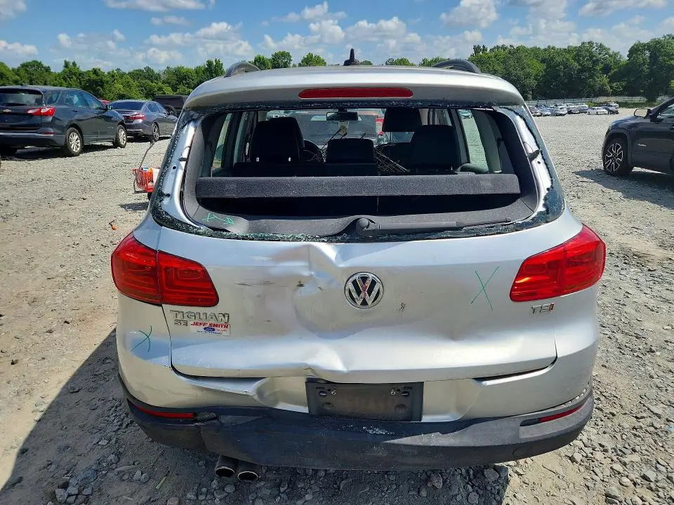2017 VOLKSWAGEN TIGUAN S  
