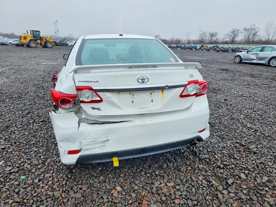 2011 TOYOTA COROLLA S  