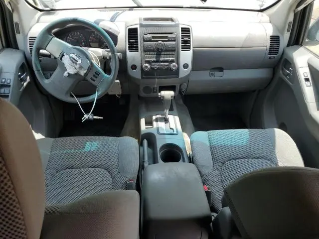 2010 NISSAN FRONTIER CREW CAB SE  