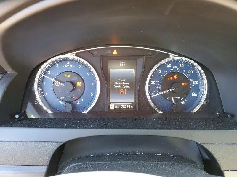 2016 TOYOTA CAMRY XLE  