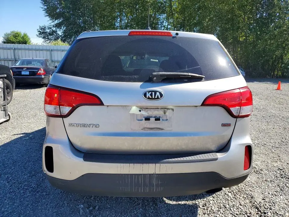 2014 KIA SORENTO LX  