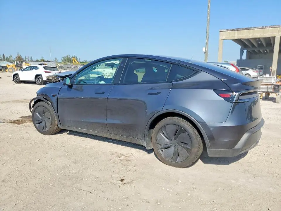 2026 TESLA MODEL Y   
