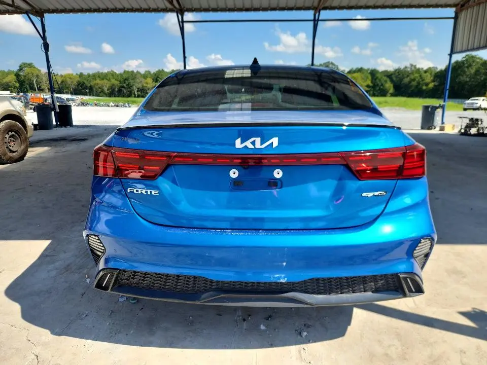 2022 KIA FORTE GT LINE  