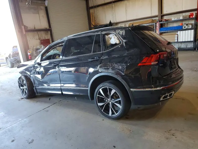 2023 VOLKSWAGEN TIGUAN SEL R-LINE BLACK  