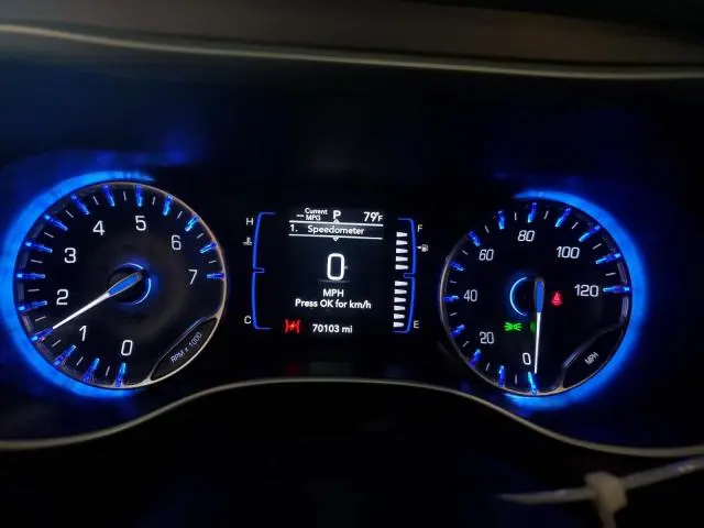 2023 CHRYSLER VOYAGER LX  