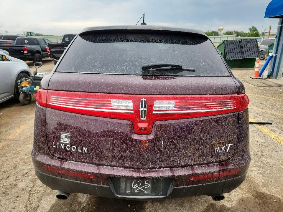 2018 LINCOLN MKT   