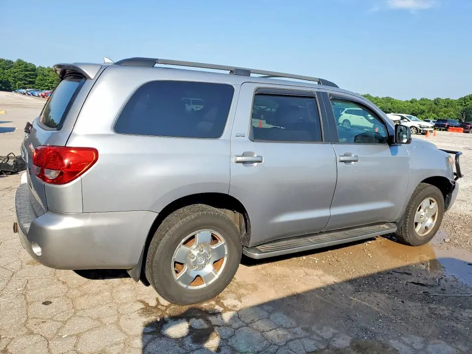 2010 TOYOTA SEQUOIA SR5  