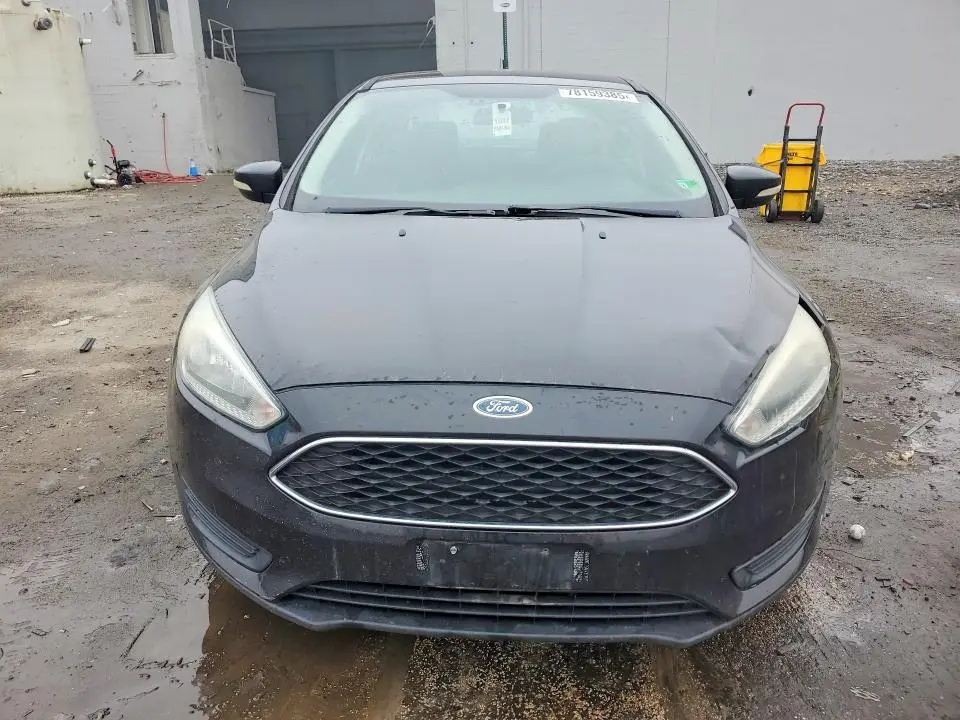2015 FORD FOCUS SE  
