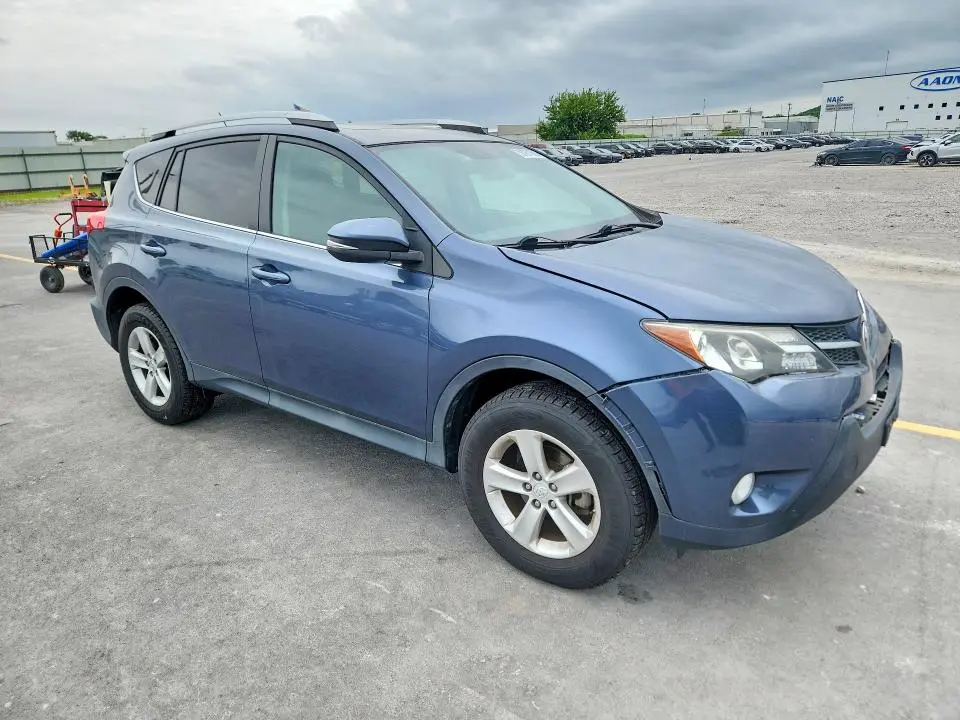 2013 TOYOTA RAV4 LE   