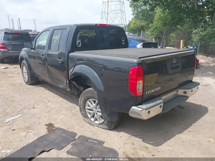 2016 NISSAN FRONTIER SV