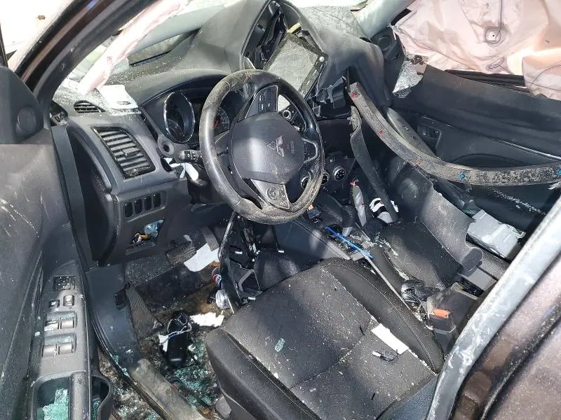 2020 MITSUBISHI RVR ES  