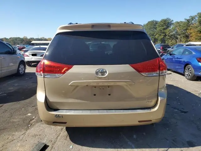 2011 TOYOTA SIENNA XLE  