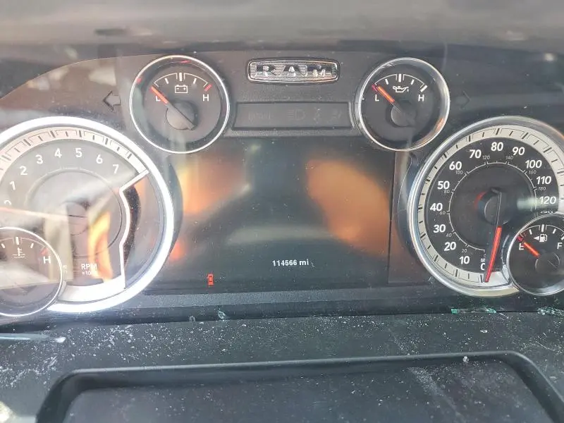 2014 RAM 1500 SLT  