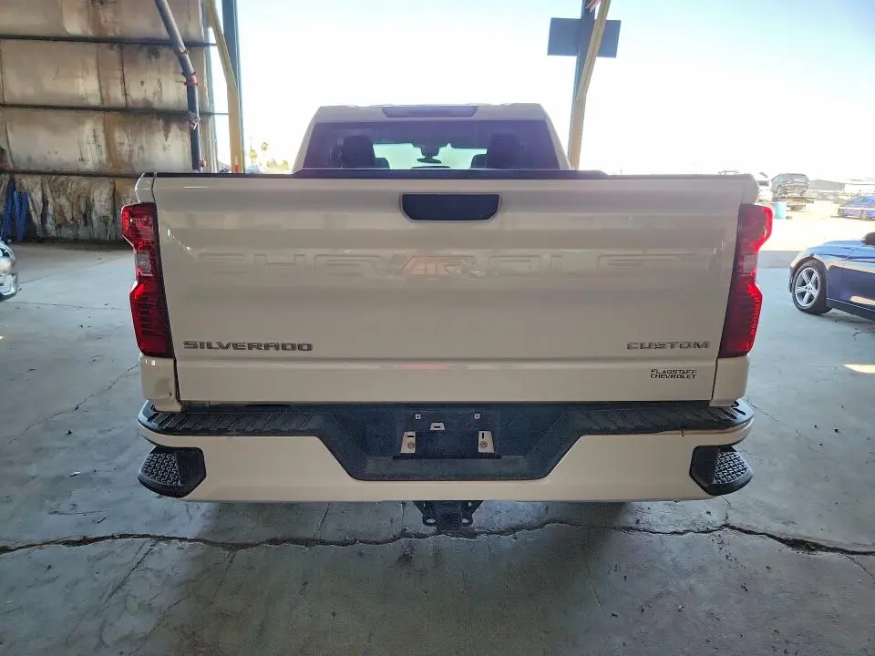 2026 CHEVROLET SILVERADO K1500 CUSTOM  