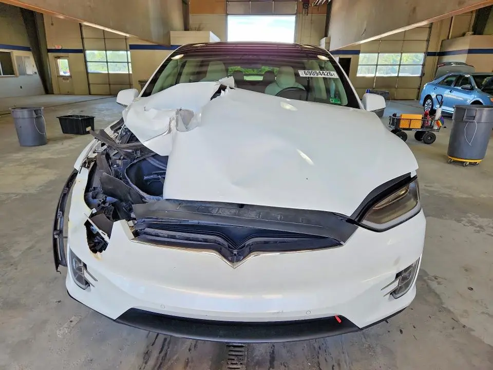 2017 TESLA MODEL X   