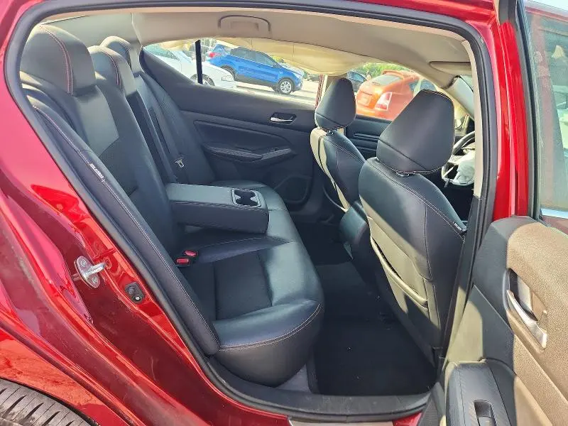 2019 NISSAN ALTIMA SR  
