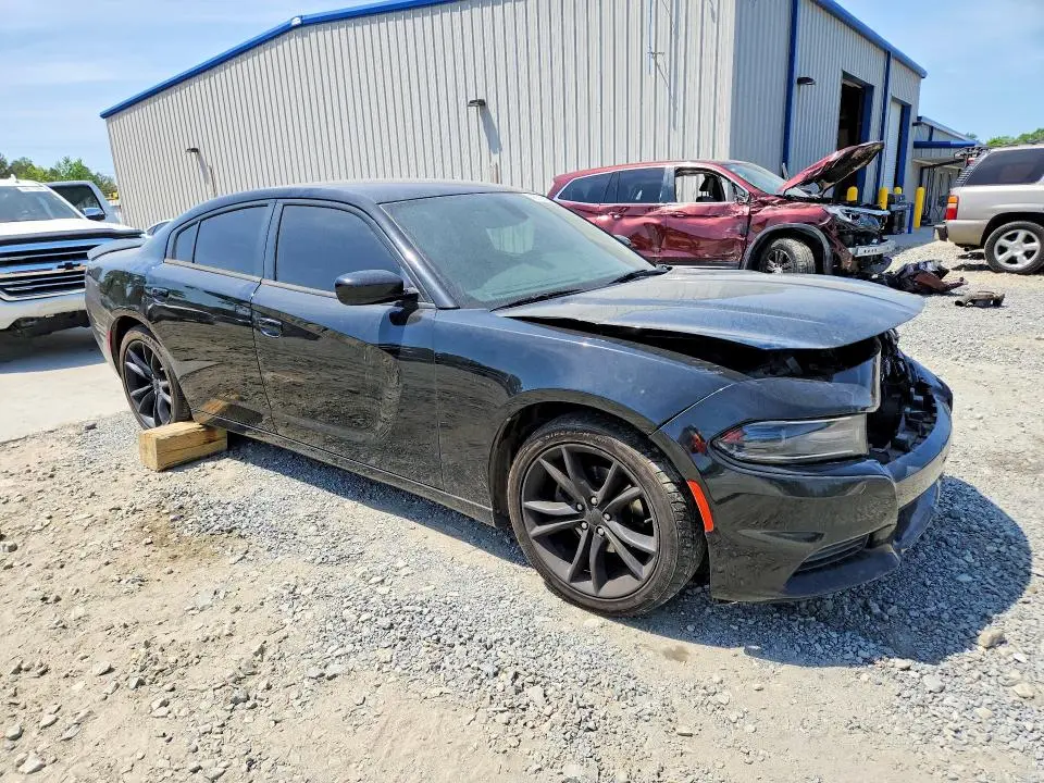2016 DODGE CHARGER SE  