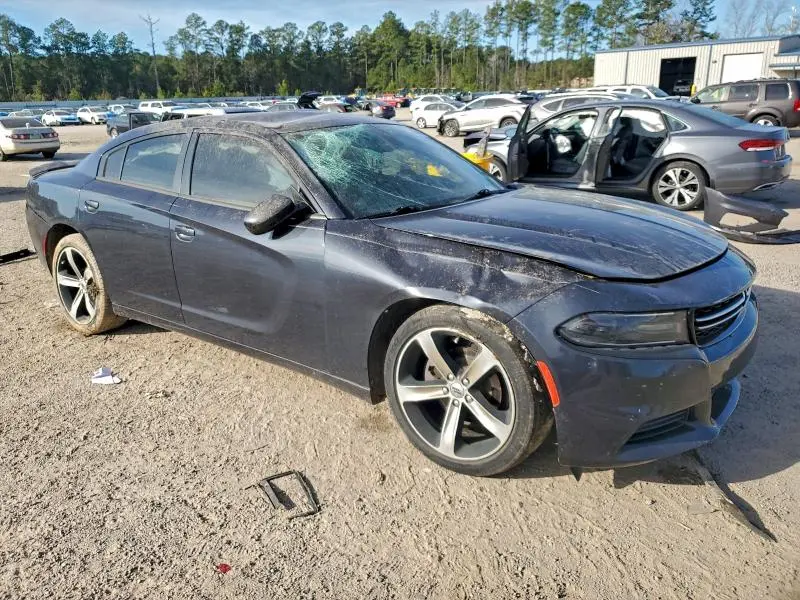 2017 DODGE CHARGER SE  