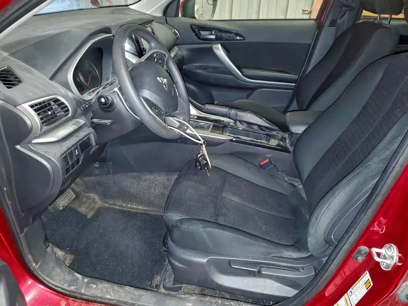 2019 MITSUBISHI ECLIPSE CROSS ES  