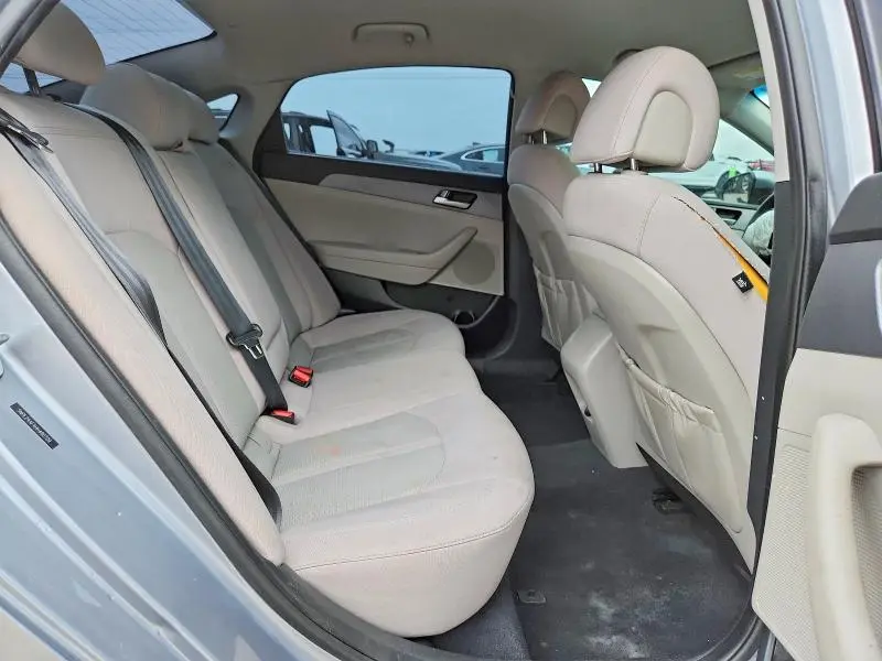 2017 HYUNDAI SONATA SE  