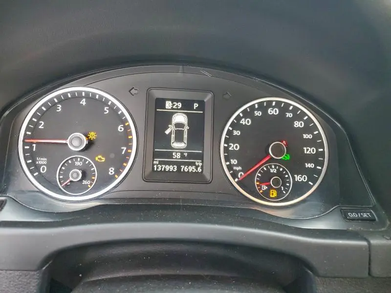 2013 VOLKSWAGEN TIGUAN S  