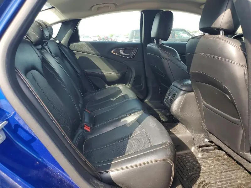 2015 CHRYSLER 200 C  