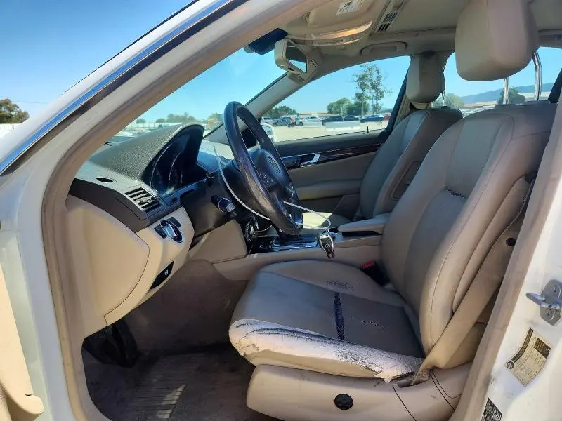 2011 MERCEDES-BENZ C 300  