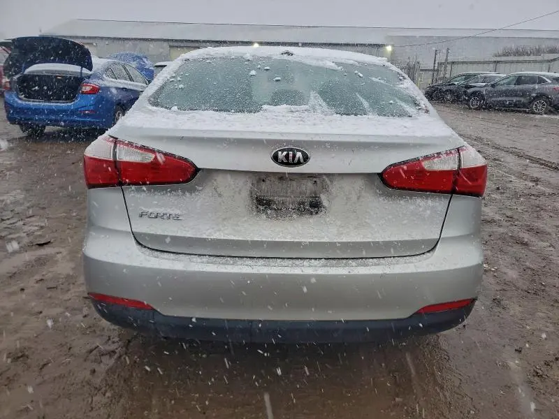 2015 KIA FORTE LX  
