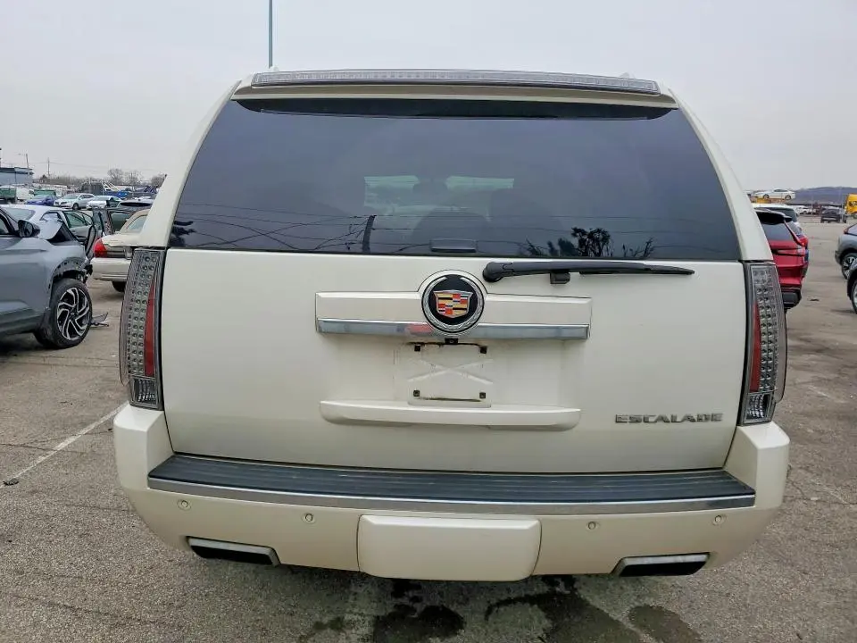 2014 CADILLAC ESCALADE PREMIUM  