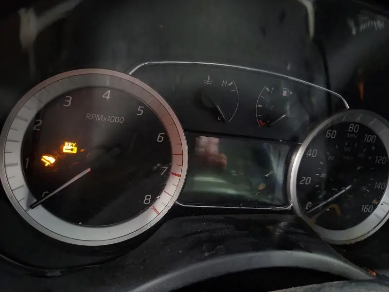 2015 NISSAN SENTRA SR  